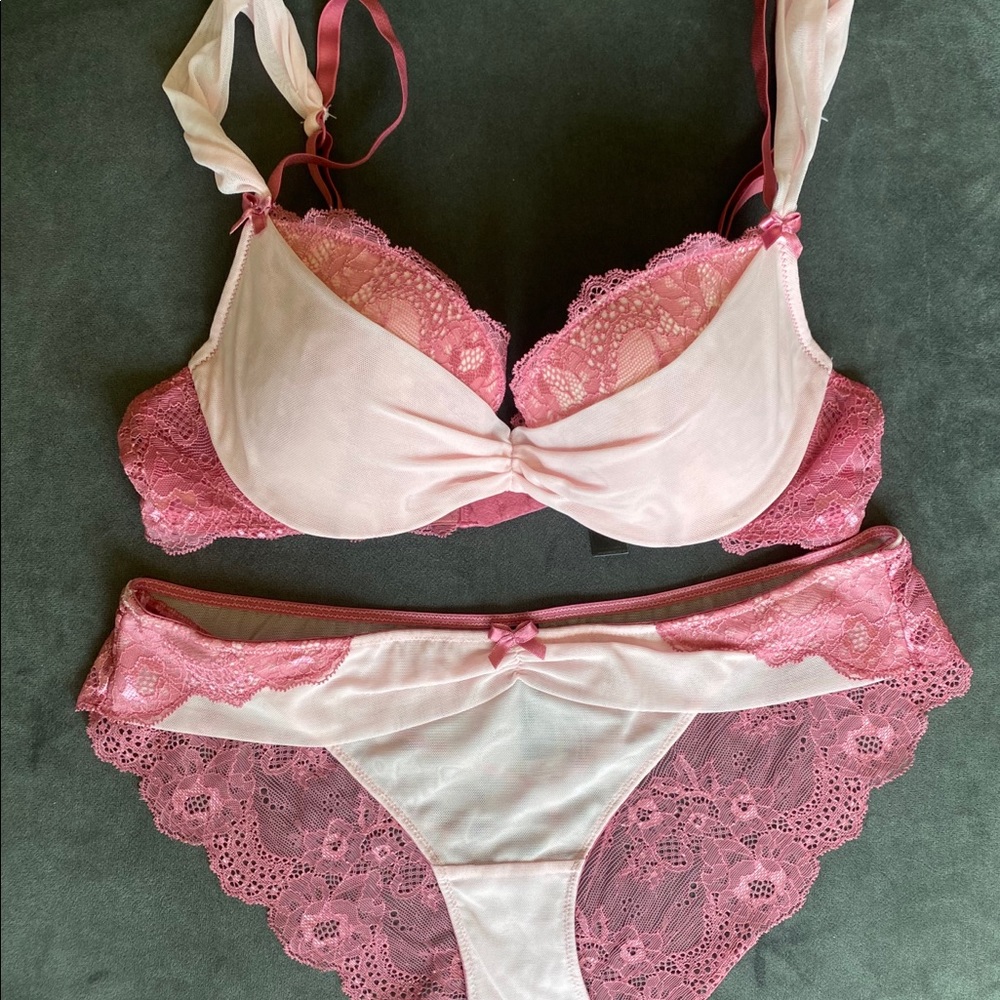 Adore Me Push up bra in a size 34B
